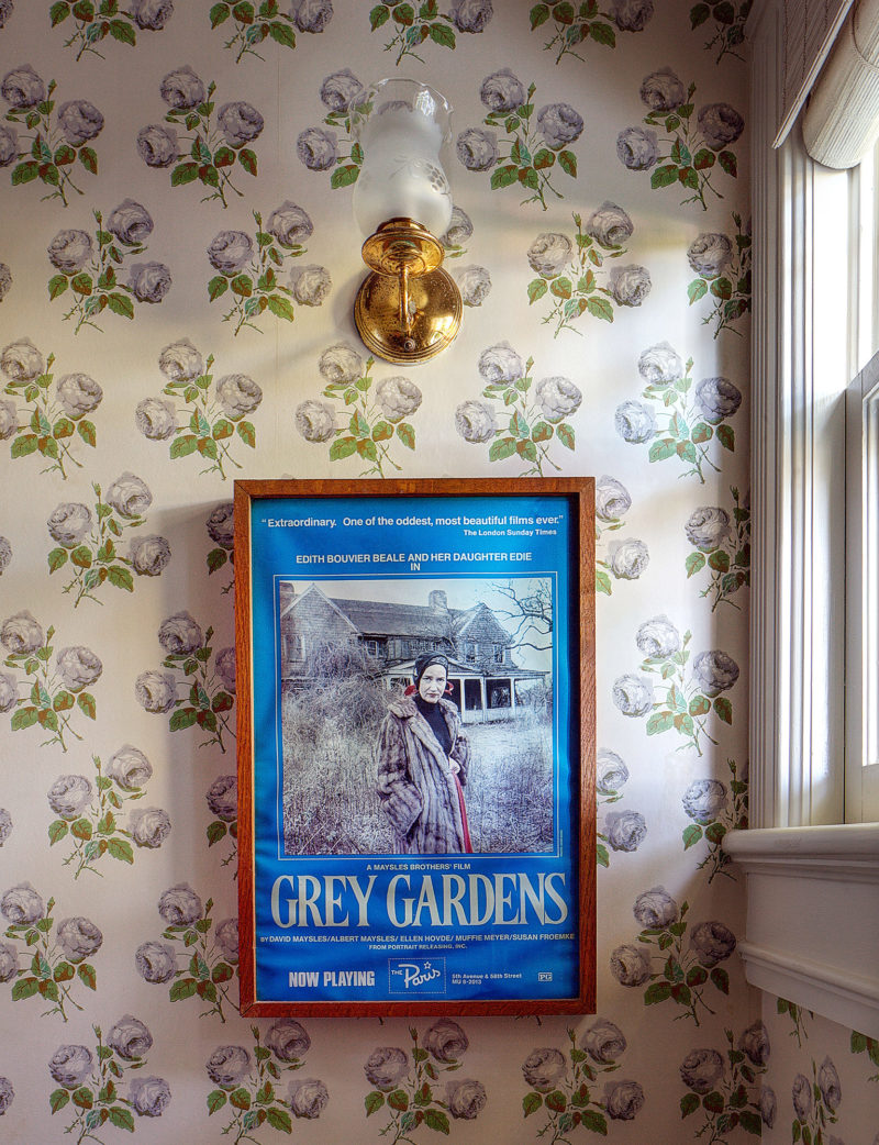 GREY GARDENS, Maysles brothers, documentary film, movie, poster, Little Edie Beale, East Hampton, Jacqueline Kennedy Onassis