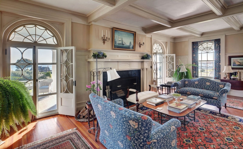 MALLINCKRODT COTTAGE, Shingle Style, Jamestown, Rhode Island, living room